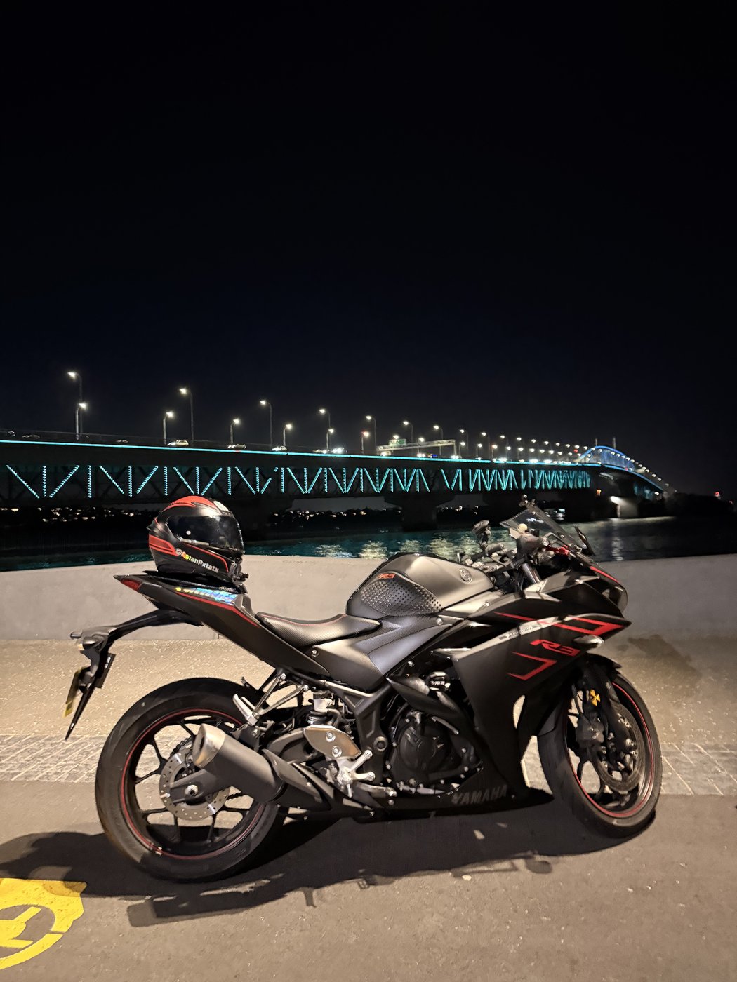 Clarissa's 2017 Yamaha R3, the bike Yami Cam is named after
